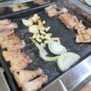 보물촌 꺼먹돼지 이미지