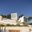 바다 위 언덕 이미지