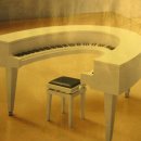 하이얀피아노 이미지