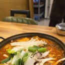 복댕이 | 기대 1도 안 했는데… 칼칼한 김치찌개에 감동받은 청주 복댕이식당 후기