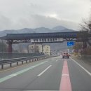 풍차와 시냇물 이미지