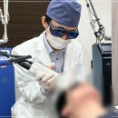 열린대학약국 | 강남역 여드름 압출 부작용 막는 방법 피부과 원장의 조언