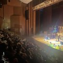 책 읽어주는 마술사 이미지