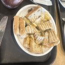카페두아 | [투썸 디저트 추천] 떠먹는두아박 스트로베리 초콜릿 라떼 우베카페라떼 후기
