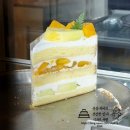 샤로수길 카페 위베이브베이크샵 후기 망고메론생크림케이크 맛집 유럽감성카페