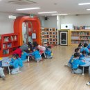 신나는 도서관 나들이 이미지