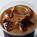 우리나라 성인 하루 한 잔 이상 마시는 커피 원두 값은 300원 이미지