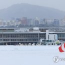 폭설에 제주공항 올스톱 이미지