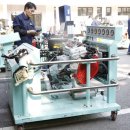 자동차 잘아는 남자 이미지