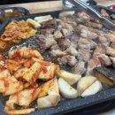 돈돼지왕소금구이 이미지