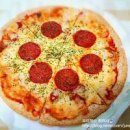 또띠아 피자 만들기 집에서 페퍼로니 피자 만들기 페퍼로니햄 또띠아 요리 이미지