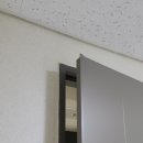 양우내안에 1차아파트 경로당     (남양14리) | 화성 남양양우내안에 아파트 현관문이 쾅꽝하고 속도 조절이 안되고 닫혀서 암레스도어클로져 교체
