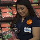 Walmart expands its curbside grocery pickup service in the US 이미지
