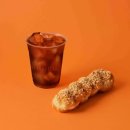 춤추는 도넛츠 나눠주는 꽈배기 이미지