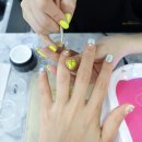 수원-0688 | 수원네일샵 : 블링블링 스톤 파츠네일 빨강손톱 영통점