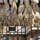 스페인의 돼지 뒷다리 하몬(Jamon).jpg 이미지