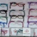 안경의 성 이미지