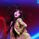 춤추는 머리카락 이미지
