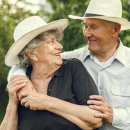 ​심리학자들에 따르면, 가장 만족스러운 은퇴자들은 이러한 공통적인 특성을 공유한다고 합니다. 이미지