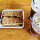 커피화이트컵 이미지