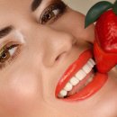 웃어야 웃을 일 이미지