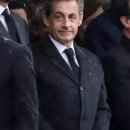 À la Une: Macron, Hollande et Sarkozy, trois fils dont le rapport au père e 이미지