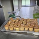 홍성군장애인보호작업장 | 사단법인 4H홍성본부 제빵행사 및 불우이웃 돕기 빵, 군계란 전달행사 김진택행정사 참석