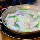 따끈한 국물과 푸짐한 한 끼가 매력적인 서울 닭한마리 맛집 5곳 이미지