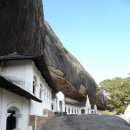 스리랑카 / 담불라의 황금 사원(Golden Temple of Dambulla; 1991) 이미지