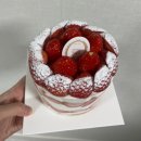 미니키친 | 드디어 먹어보는 키친 205 딸기밭케이크 미니 내돈내산 후기🍰