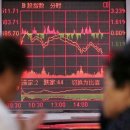 China Margin Trades Buckle Leaving $364 Billion at Risk-브룸버그 6/23 : 중국 상하이지수 폭락과 증권담보대출(Margin Trade) 급증 위험성 이미지
