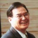 명시 심층 형상적 문학평론 - 김동수시인의 『코스모스에게 부치는 엽서』 - 이삭빛 시인 이미지