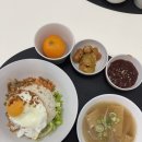 레두마고 | 나홀로 유럽 시즌2 1️⃣4️⃣: 프라하 카페 Louvre, 하벨시장 기념품, 리에그로비사디, 포크스 Pork’s