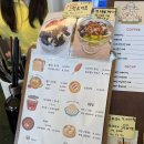 꽃길만걷개 | 부산애견카페 부산강아지케이크도 하시는 꽃길만걷개 재방문후기