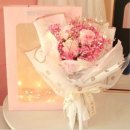 와이프생일선물 [ 아르띠콜로 램프 안개꽃다발 ] 특별한선물 드라이플라워 프리저브드플라워 생일선물 led 안개꽃 핑크 꽃다 이미지