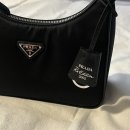 (주)엔에이치농협무역 | 프라다 리에디션 2005 리나일론 호보백 현대면세점 최대 할인 구매 방법 및 관세 자진신고까지