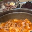 백채김치찌개신원점