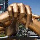 평화의 발 이미지