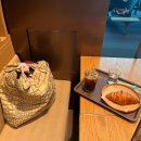 파리크라상커피앳웍스T2에어 | 인천공항 2터미널 T2 카페 커피앳웍스 COFFEE@WORKS 빵은 🤮 커피만 드십쇼..😣 탑승구 257/258/261/262...
