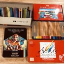 색연필로 그리는 풍경화 이미지