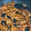 압구정본가불닭발치킨 | 매운맛과 숯불향이 가득한 ‘압구정본가 숯불무뼈불닭발’ 후기