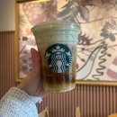 스타벅스커피 명동입구 이미지
