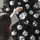 코지바이브 블랙트리 대형 크리스마스 트리 150 지네 전구 쿨 세트 이미지