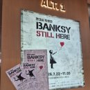 미리캔버스를 활용한 디자인 굿즈만들기 | 뱅크시 Still Here 더현대 서울 전시｜전시정보·관람후기·굿즈 총정리