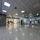 국제선청사 1층 입국장 중앙 | ✈️ [김해공항 맛집] 출국 전/후 필수코스! 국제선 1층 '나드리' (쫄면, 즉떡 메뉴 추천!)