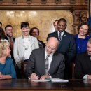 Re:Governor Wolf Signs Historic Election Reform Bill Including New Mail-in Voting October 31, 2019 The changes do not impact the November 5, 2019 elec 이미지
