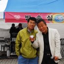 K B S T V 방송국 6시내고향 조문식 리포터와함께 2009 경기도 고양시막걸리 축제에서 이미지