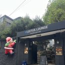 렉터스 라운지 | [홍대 대형카페] 조용한 북카페, 작업하기 좋았던 렉터스 라운지 홍대 후기