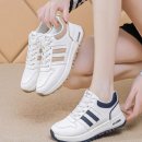 데일리 크로스오버 투라인 운동화 이미지