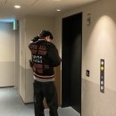 [쇼핑후기] Supreme : Supreme Mitchell &amp; Ness Satin Varsity Jacket Black - 21SS